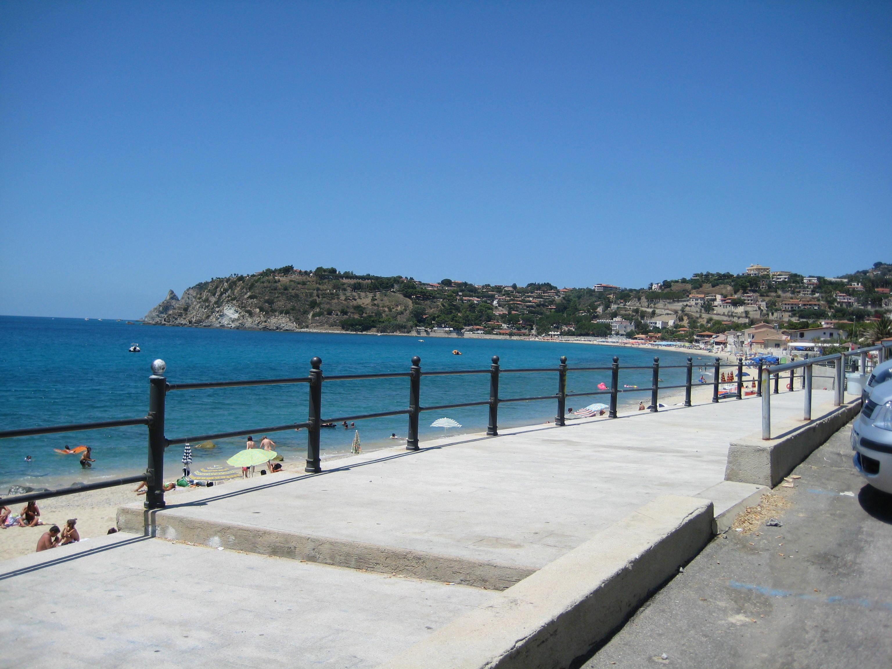 Residence Hotel La Taverna Capo Vaticano Exterior photo