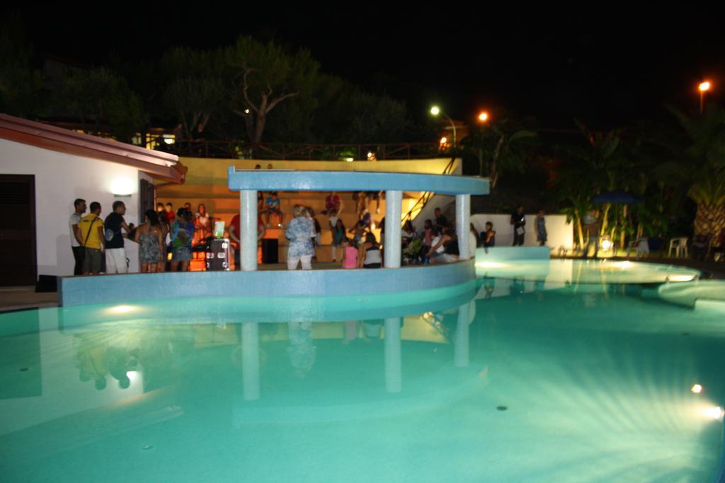 Residence Hotel La Taverna Capo Vaticano Exterior photo